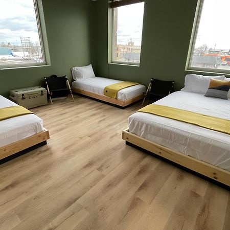 Zenith Basecamp Hostel ดุลูท ภายนอก รูปภาพ